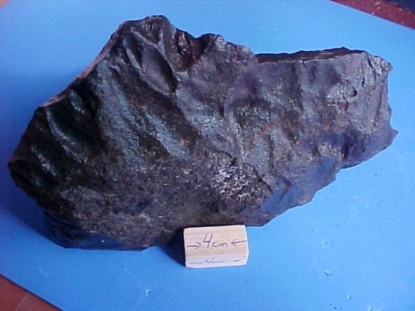 08-Um dos maiores achados do caçador de meteoritos foi o meteorito de Santa Vitória dos Palmares. A pedra pesava 45 quilos! (foto: arquivo pessoal)