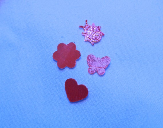 Os adesivos inteligentes podem ter formato de coração, estrela, bichinhos e muitos outros! (foto cedida por Rodrigo Bianchi) 