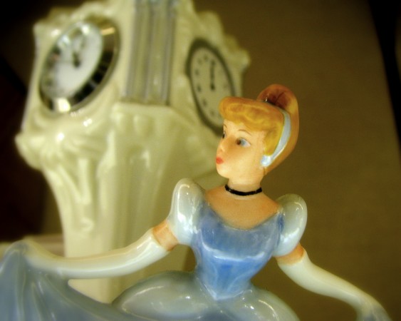 Na história recontada, Cinderela perde seu celular. (foto: Scott Smith / Flickr / <a href=https://creativecommons.org/licenses/by-nc-nd/2.0/> CC BY-NC-ND 2.0 </a>)