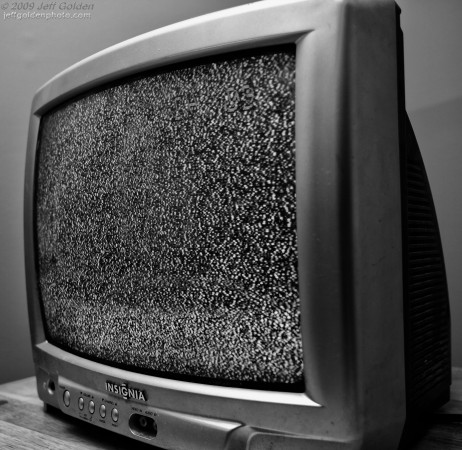 Televisores com chiado serão, em breve, coisa do passado. (foto: jeff_golden / Flickr / <a href=https://creativecommons.org/licenses/by-sa/2.0/> CC BY-SA 2.0 </a>)