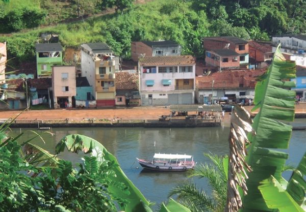 Centenas de quilombolas habitam o Baixo Sul da Bahia. (foto: Acervo Koinonia)